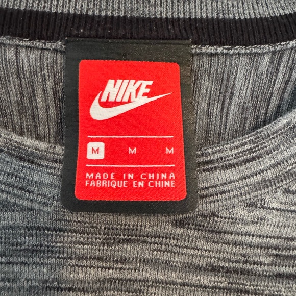 Nike Tech Knit crewneck size M - Picture 2 of 3